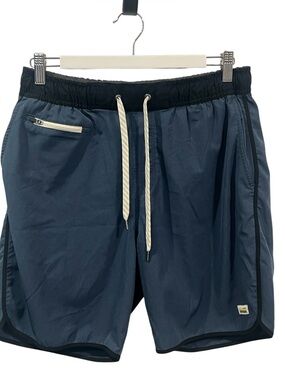 Vuori Navy Blue Banks Athletic Shorts size L